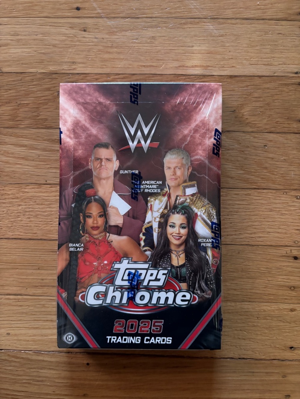2025 Topps WWE Chrome® - Hobby Box